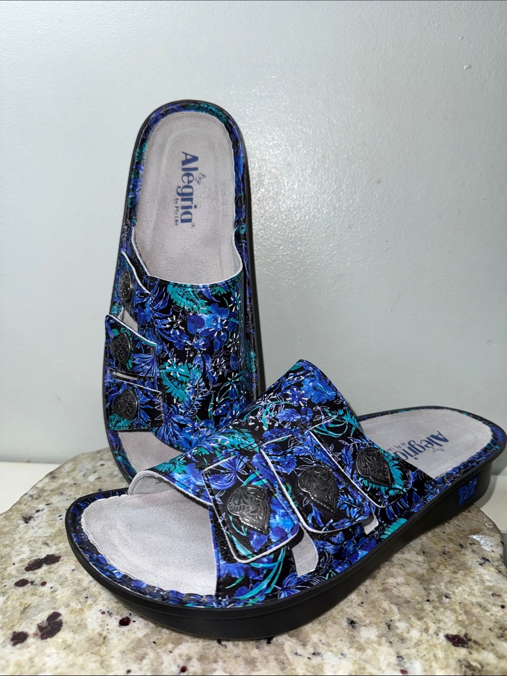 Alegria Julee Jungle Book Floral Leather Lazer Cut Sandal 41 US 10.5-11 NWOB